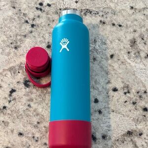 Hydro Flask Teal and Maroon Bottle